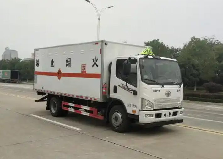 双柏爆破器材运输车可以上高速吗？